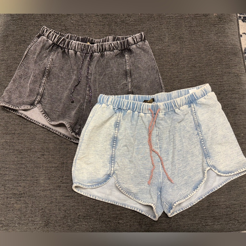 Madden NYC Stylish Shorts in Gray and Light Blue
